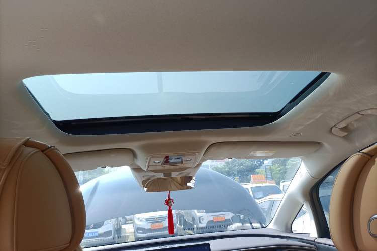 Used Denza D9 2024 DM-i 980 Four-Wheel Drive Prestige Model Headliner