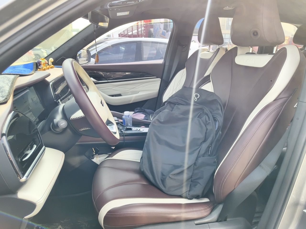 Geely Auto Monjaro L 2021 2.0TD DCT EVO Two-Wheel Drive Premium Model — снимка 15