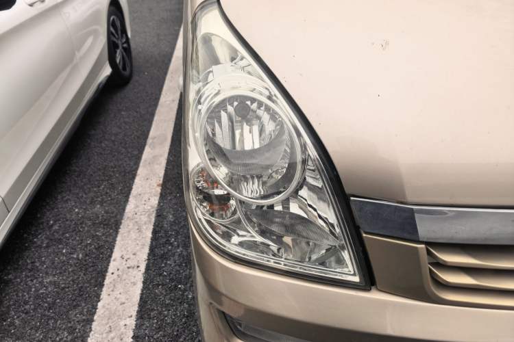 Used Wuling Rongguang 2014 1.2L S Standard Model
