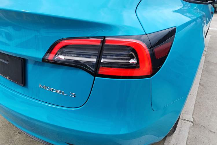 Used Tesla Model 3 2022 Rear-Wheel-Drive Version Exterior 3