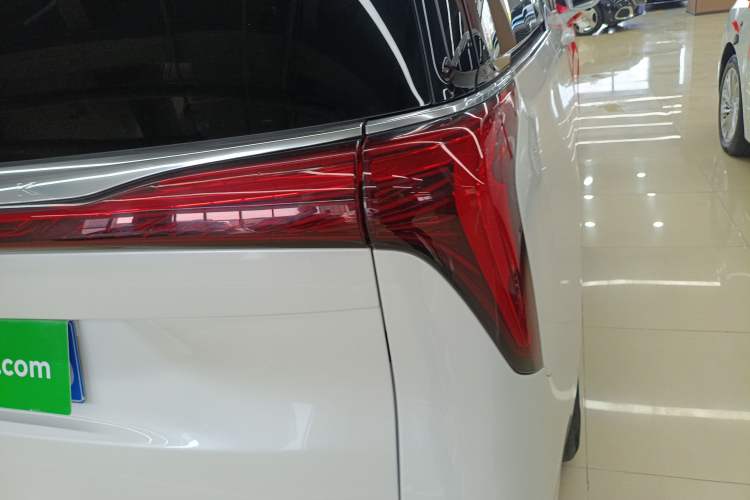 Used Buick Century 2023 2.0T Six-Seater Yinshi Edition