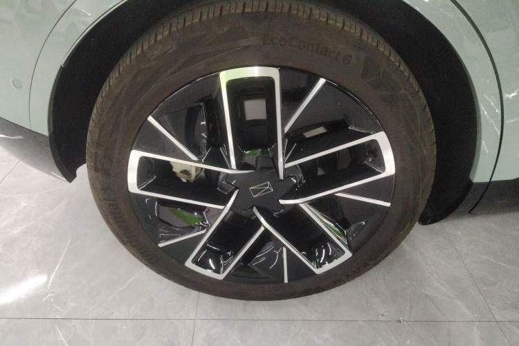 Used Avatr 11 2022 Long-Range Dual-Motor Luxury Edition 4 Seats
