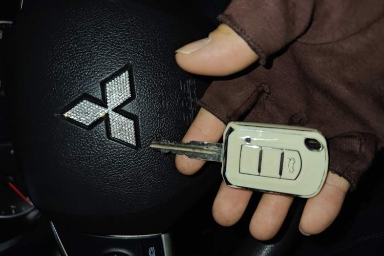 Used Mitsubishi Outlander 2021 Revised Version 2.0L Two-Wheel Drive Comfort Edition 5 Seats
