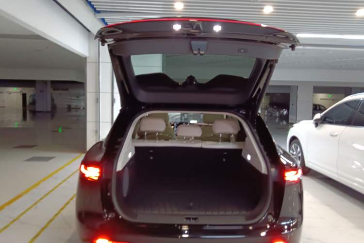 Used VOYAH COURAGE 2025 Model Four-Wheel-Drive Qiankun Edition Trunk