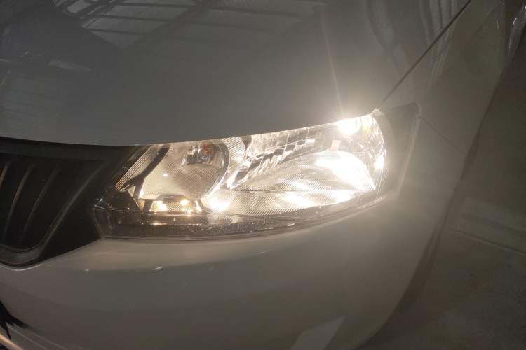 Used Skoda Rapid 2016 1.4L Manual Front-Wheel Drive Model