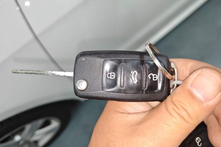 Used Volkswagen Lavida 2017 1.6L Manual Fashion Edition