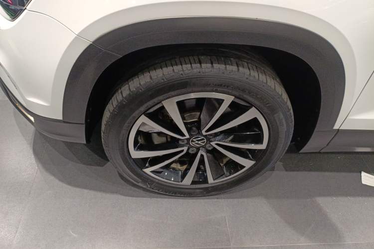 Used Volkswagen Tharu 2021 280TSI Two-Wheel-Drive Luxury Plus Edition Left Front Wheel Hub