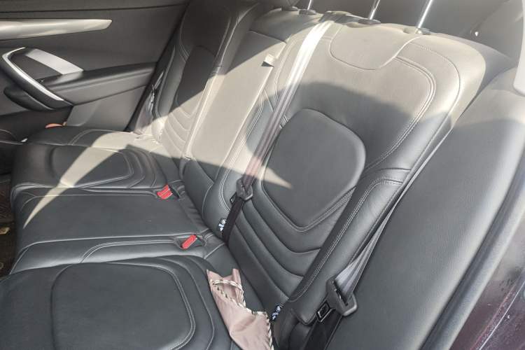 Used DS 6 2016 1.6T Luxury Edition THP160