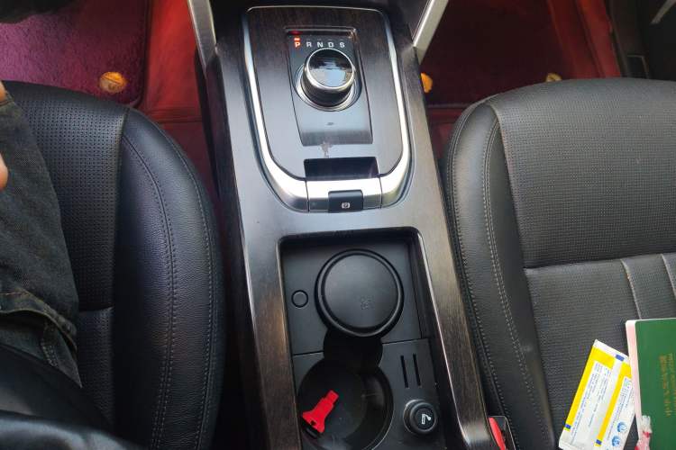 Used Land Rover Discovery Sport 2019 240 PS SE Version China VI Standard