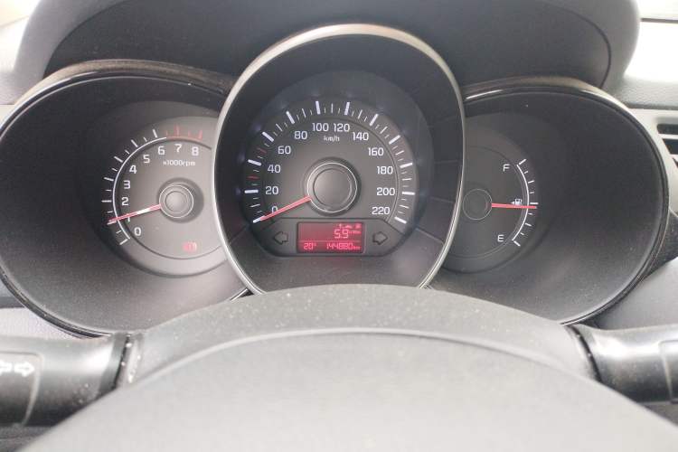 Used Kia K2 2015 Sedan 1.4L Manual Transmission GL Instrument Cluster