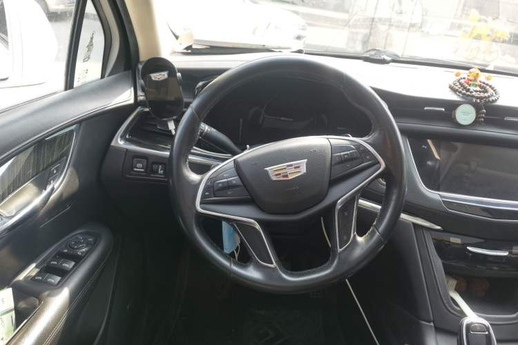 Used Cadillac XT5 2016 25T Luxury Model