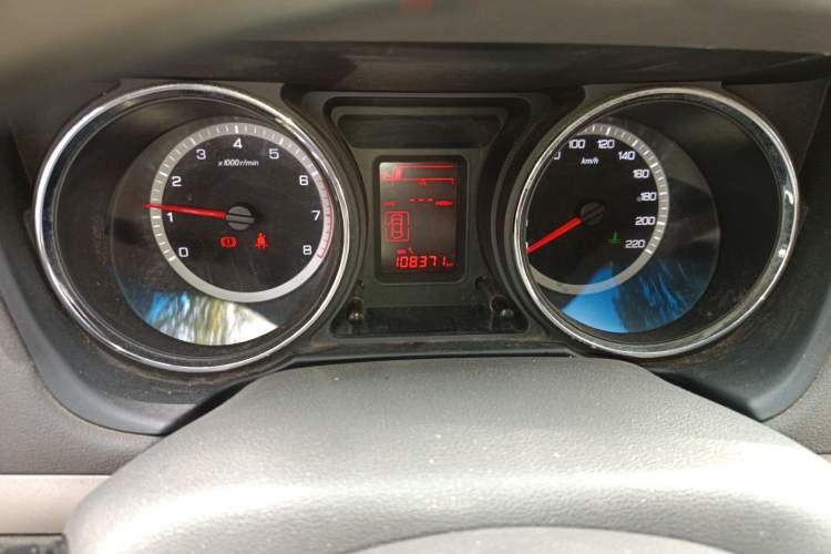 Used Dongfeng Aeolus A60 2014 1.6L Manual Luxury Model
