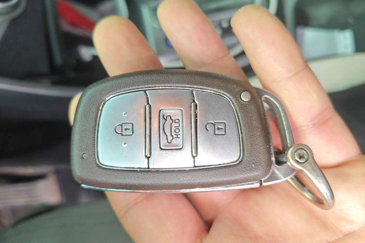 Used Hyundai Elantra (5th Generation / Langdong) 2015 1.6L Automatic Leading Model Vehicle Key