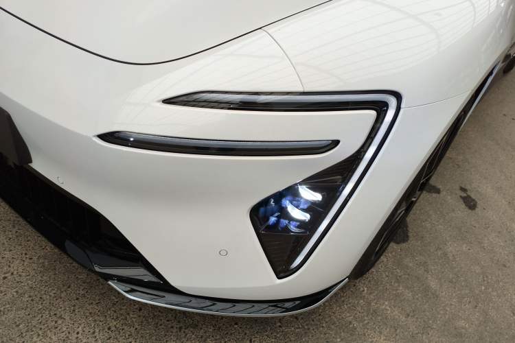 Used Avatr 06 2025 Max All-Electric Version