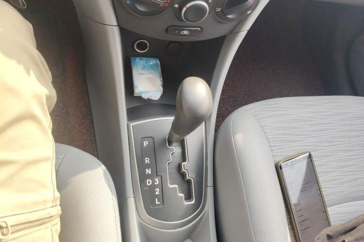 Used Hyundai Verna (older generation) 2014 1.4L Automatic Smart GLS
