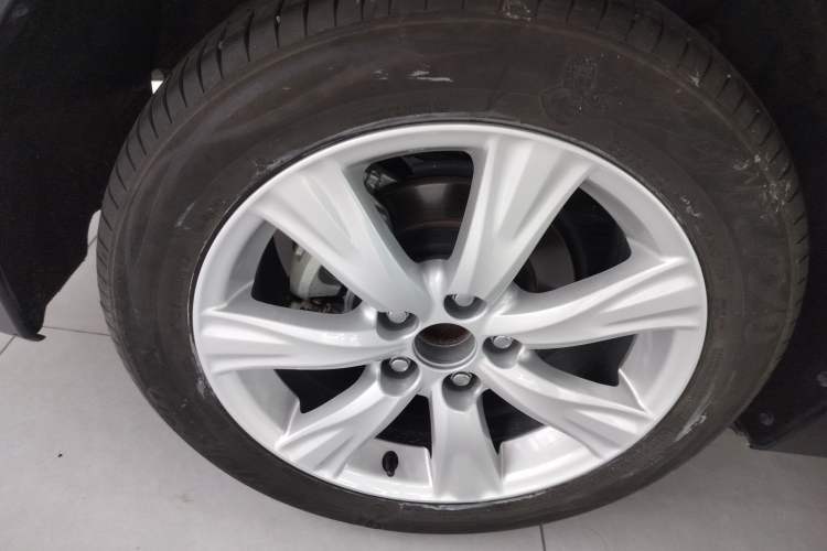 Used Toyota Avalon 2023 Dual-Motor 2.5L Progressive Edition
