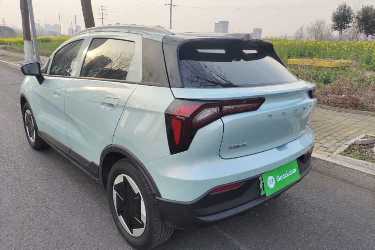 Used Geometry E Firefly 2024 301km Starlight
