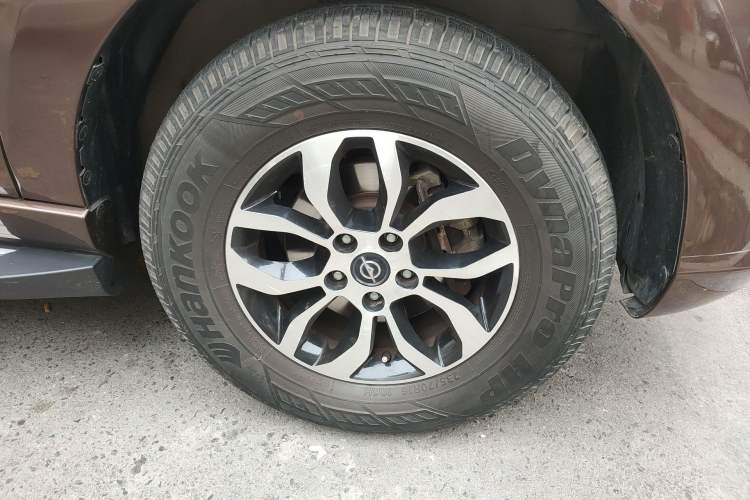 Used Haima S7 2015 2.0L Automatic Smart Enjoyment Version Right Front Wheel Hub