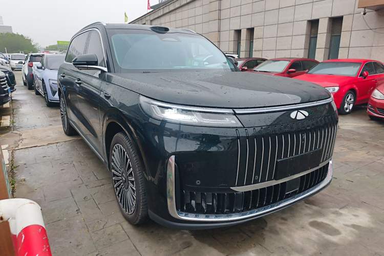 Used Chery Fengyun T11 2026 Model 220 All-Wheel Drive Family Fun Edition Front Right 45 Deg