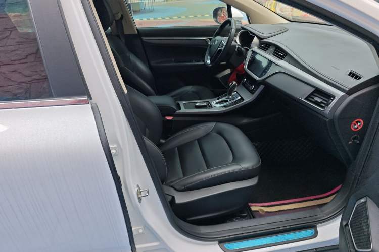 Used Geely Auto Emgrand GS 2018 Lingchao Edition 1.4T Automatic LingShang Smart Connectivity Model