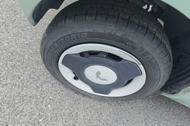 Used Wuling Hongguang MINIEV 2022 Macaron Premium Model – Lithium Iron Phosphate