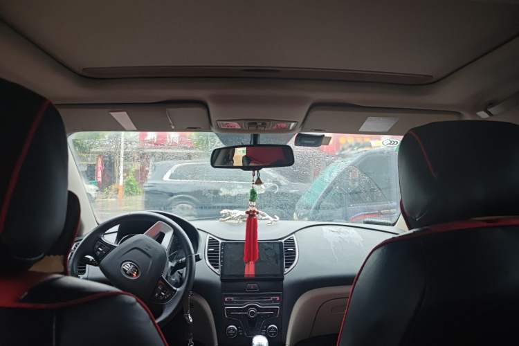 Used Bestune B50 2013 1.6L manual luxury version
