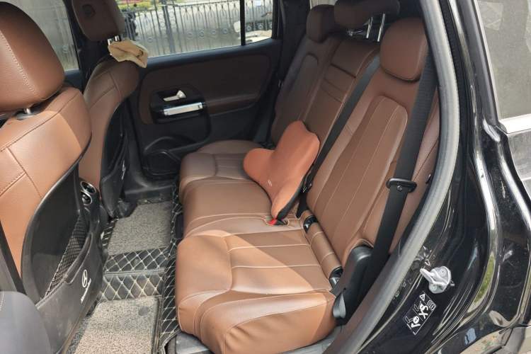 Used Mercedes-Benz GLB 2023 GLB 220 Sport Edition Left Rear Seat