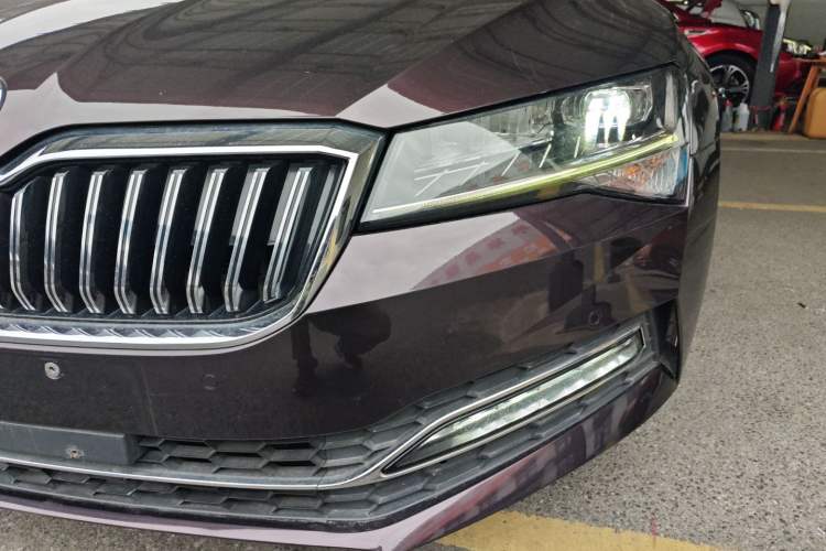 Used Skoda Superb 2019 Facelifted TSI330 DSG Luxury Edition
