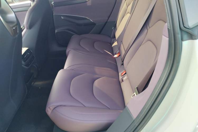 Used Xiaomi Auto SU7 2024 Rear-Drive Ultra-Long Range Advanced Pro-Level Intelligent Driving Version