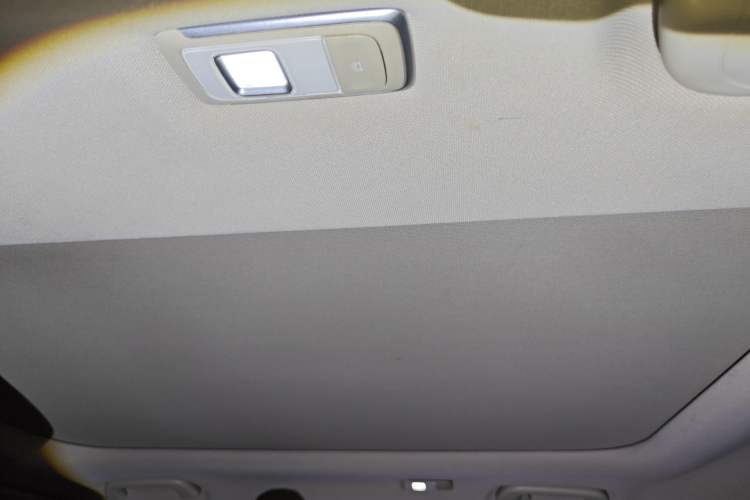 Used Geely Auto Emgrand X7 Sport 2016 2.0L Manual Smart Connect Version Headliner