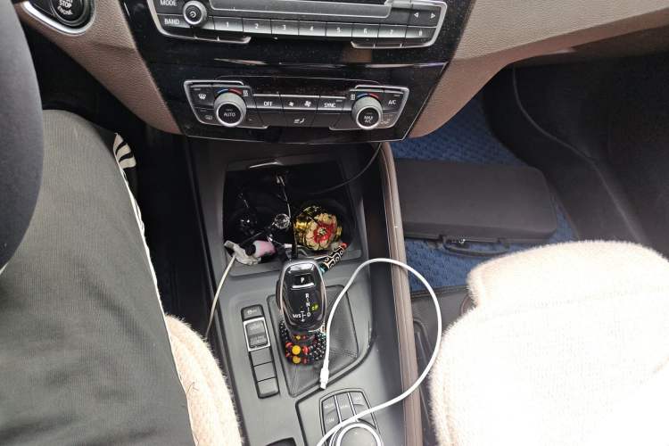 Used BMW X1 2020 sDrive25Li Leading Model Gear Lever