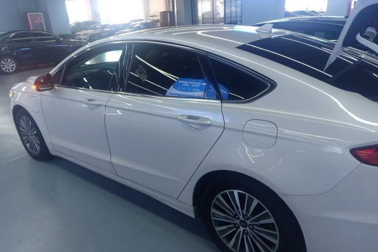 Used Ford Mondeo New Energy 2018 2.0 PHEV Smart-Controlled Fashion Edition China VI Standard