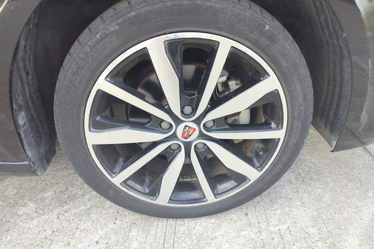 Used Roewe i6 2018 20T Automatic Flagship Edition