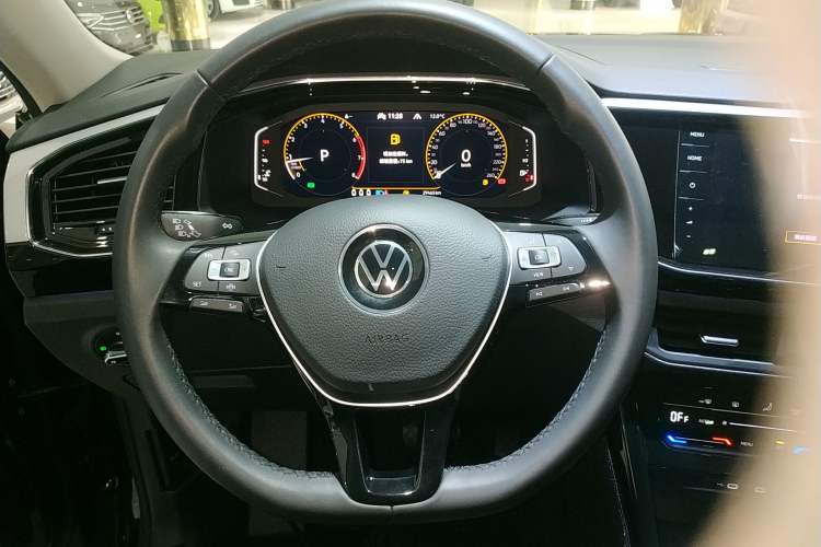 Used Volkswagen Tayron 2021 330TSI Two-Wheel-Drive 3rd Anniversary Limited Edition