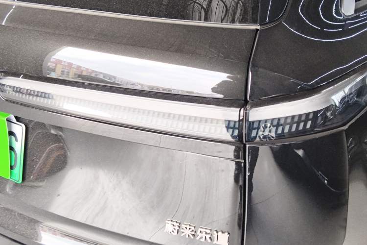 Used ONVO Luxeed L90 2025 Model—Ultra Six-Seater Version