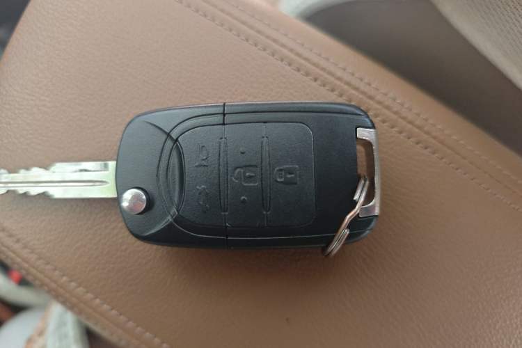 Used Baojun 630 2013 1.5L manual Comfort trim