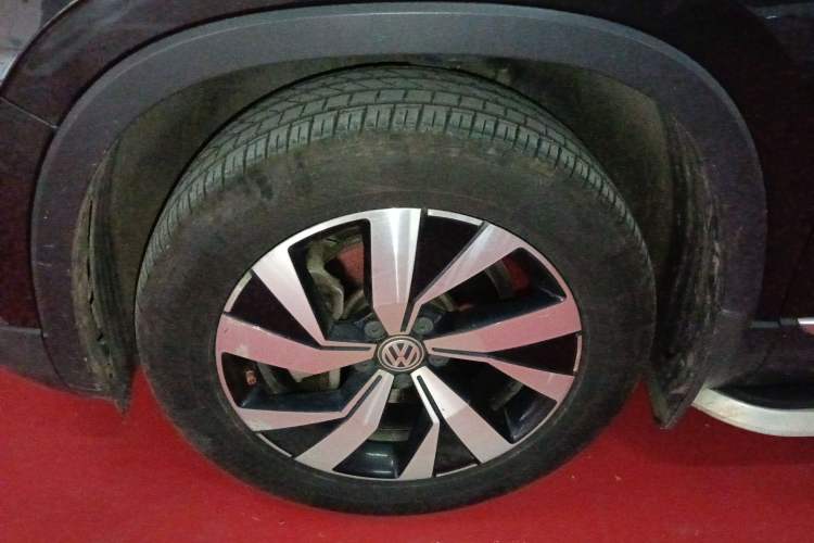 Used Volkswagen Tayron 2019 330TSI Two-Wheel Drive Luxury Model China VI Standard