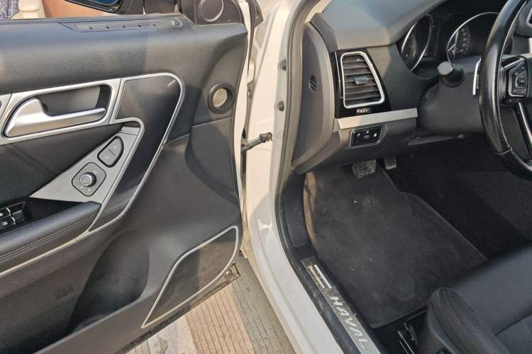 Used Haval H6 Coupe 2016 Blue Label 1.5T Automatic Two-Wheel Drive Urban Model