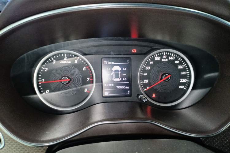 Used Baojun 730 2017 1.5T Manual Fashion Version 7 Seats China V Emission Standard
