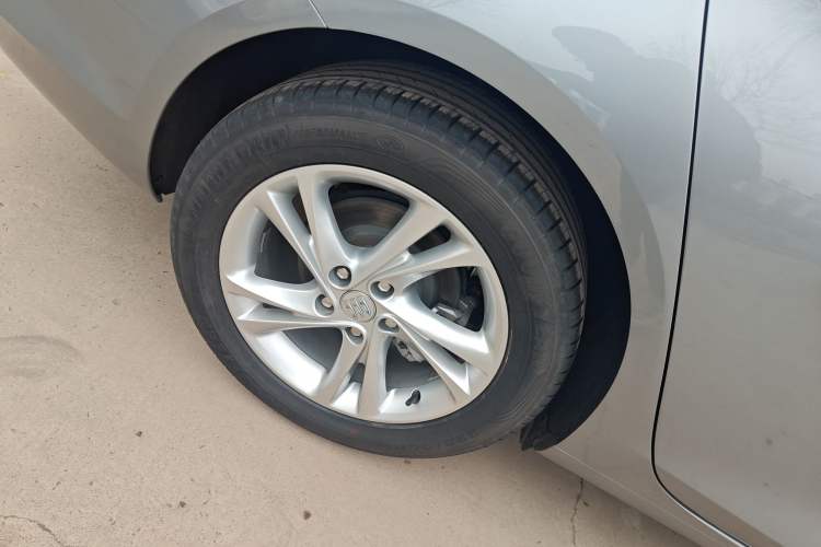 Used Buick Regal 2024 25T Deluxe Edition