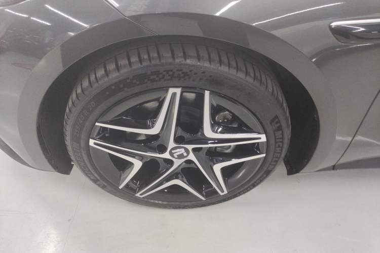 Used Rising F7 2023 Advanced Edition