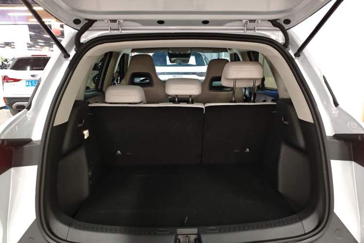 Used BYD Yuan UP 2025 Intelligent Driving Version 401 km Leading Edition