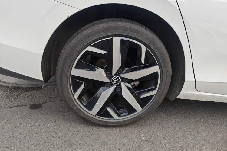 Used Volkswagen Lamando 2022 Lavida L 280TSI DSG Cool & Spicy Edition
