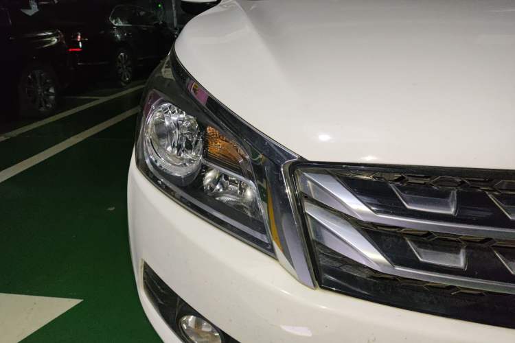 Used Venucia T70 2016 2.0L Manual RuiQu Version