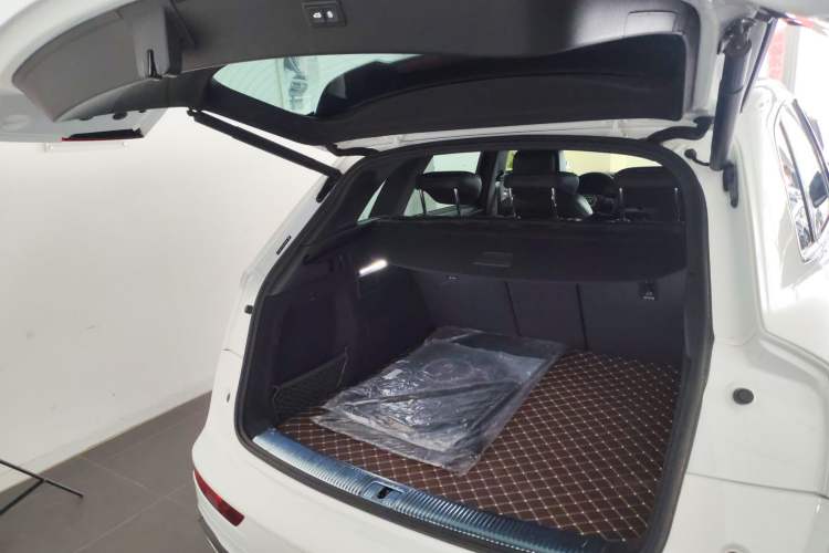 Used Audi Q5L 2025 quattro 45th Anniversary Edition 45 TFSI Luxury Dynamic Model