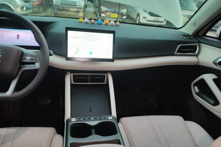 Used BYD Yuan UP 2025 Model 301KM Leading Version
