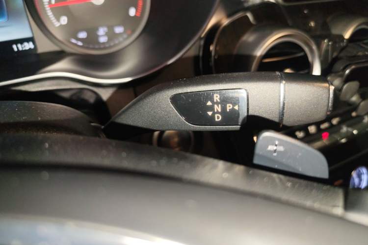 Used Mercedes-Benz C-Class 2015 Facelift C 180 L