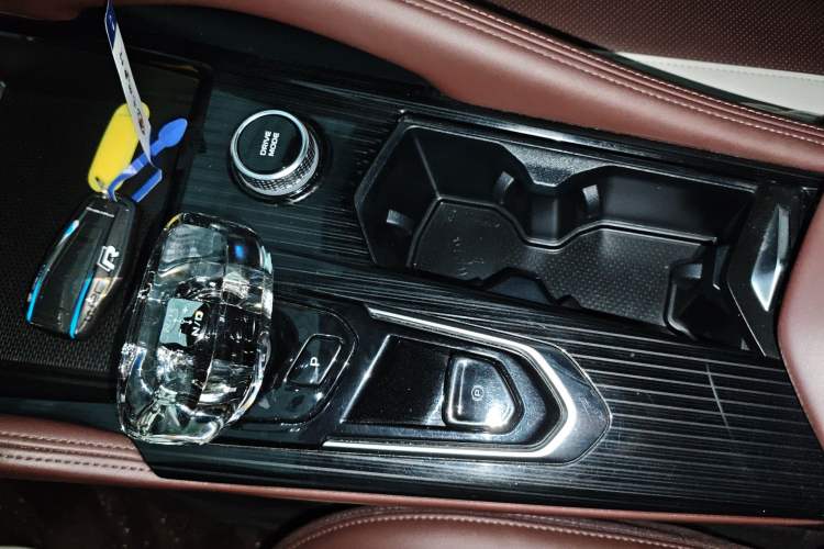 Used Geely Auto Monjaro L 2021 2.0TD DCT EVO Two-Wheel Drive Prestige Version Gear Lever