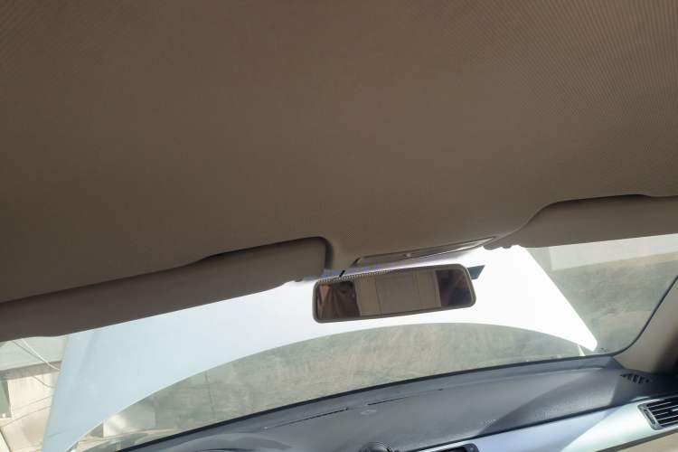 Used Volkswagen Bora 2008 1.6L Manual Fashion Model Headliner