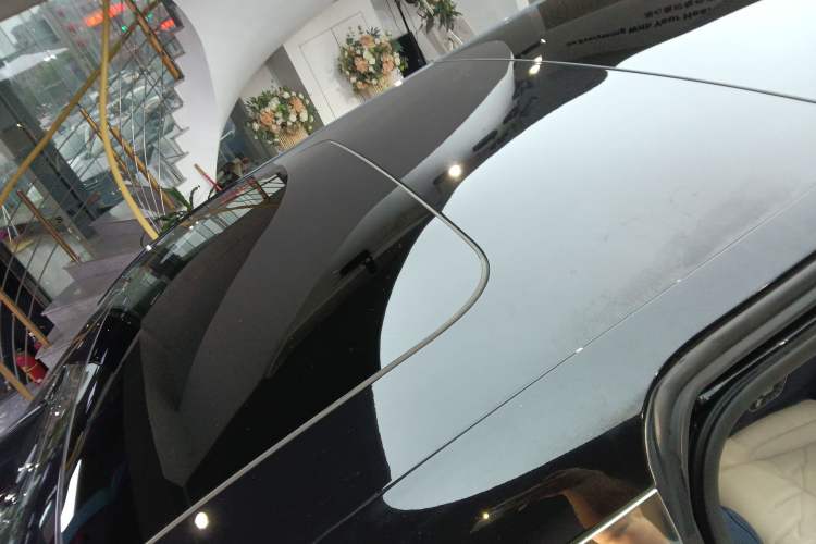 Used Zeekr 009 2024 7-Seater Walk-Through Version Four-Wheel Drive 108 kWh Roof